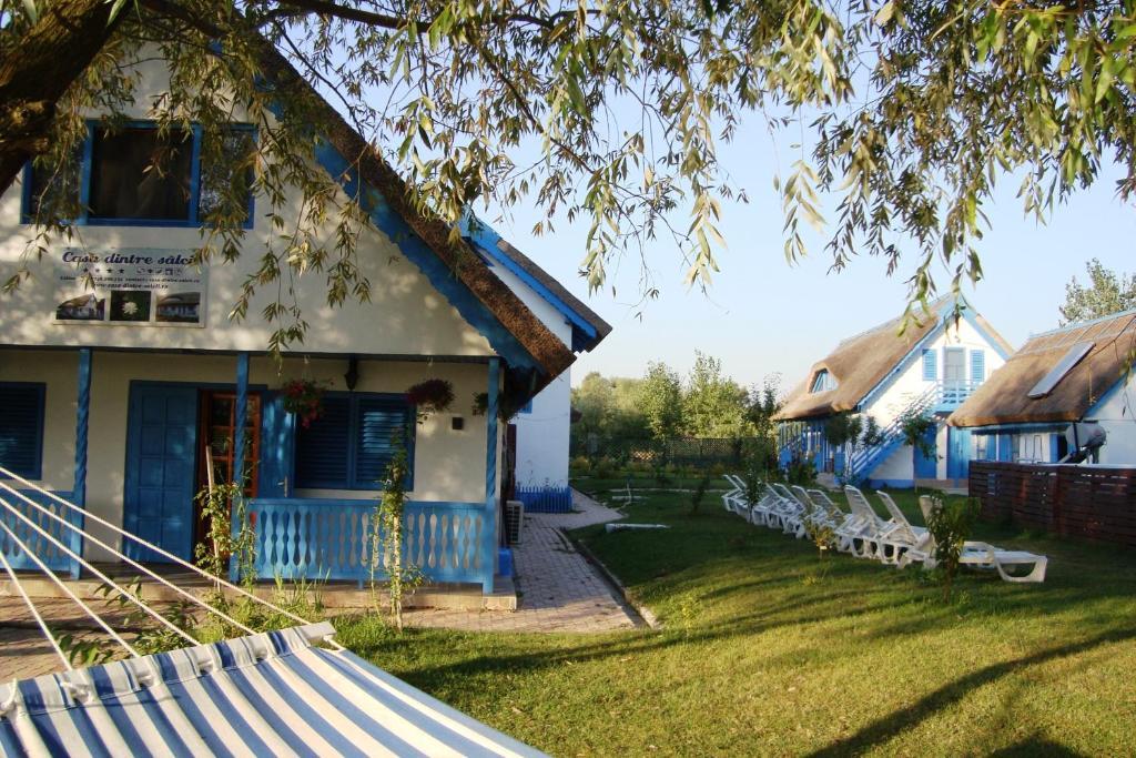 Casa Dintre Salcii Hotell Uzlina Eksteriør bilde